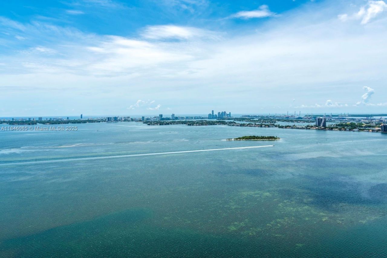 650 NE 32nd St, Unit 4206, Miami, FL 33137 Photo