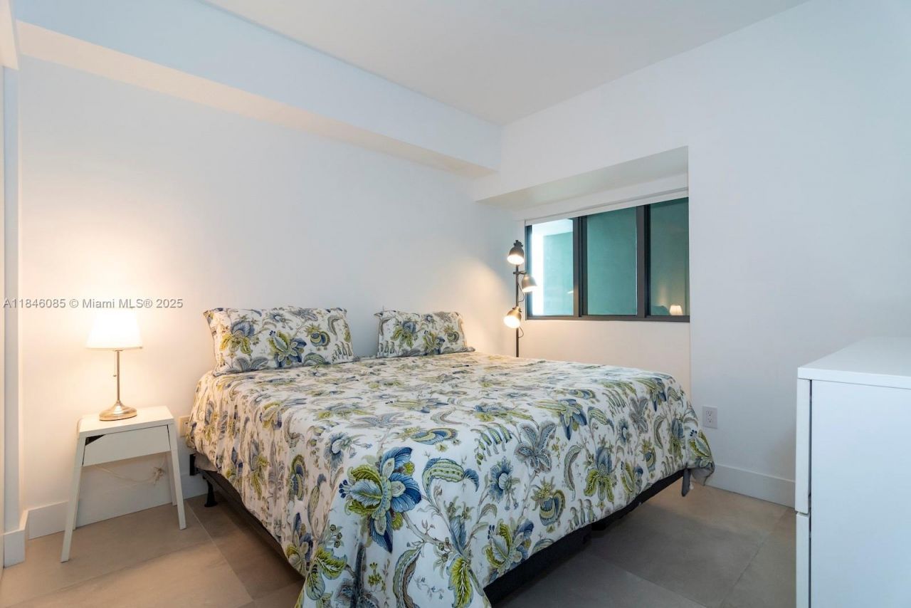 650 NE 32nd St, Unit 4206, Miami, FL 33137 Photo