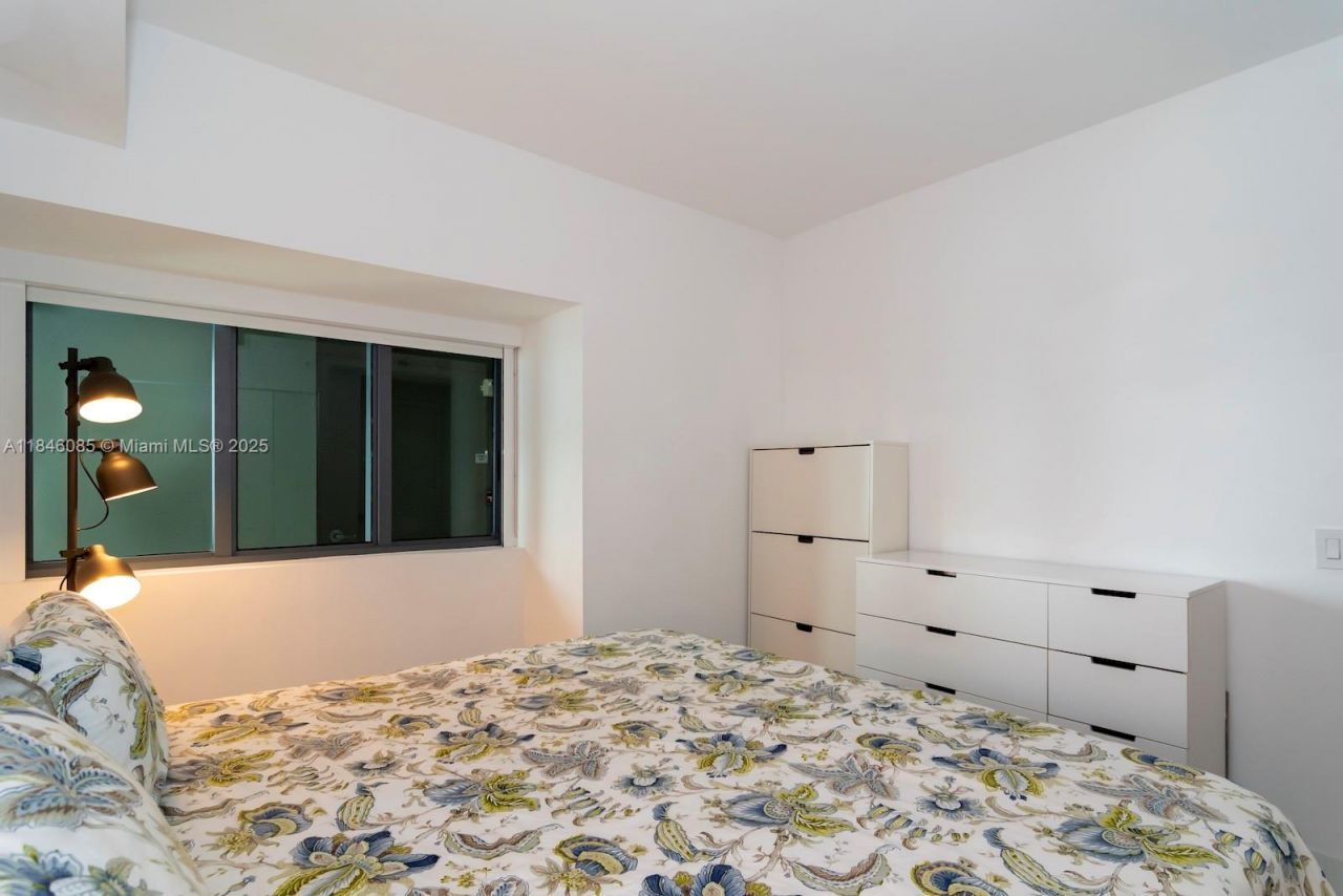 650 NE 32nd St, Unit 4206, Miami, FL 33137 Photo