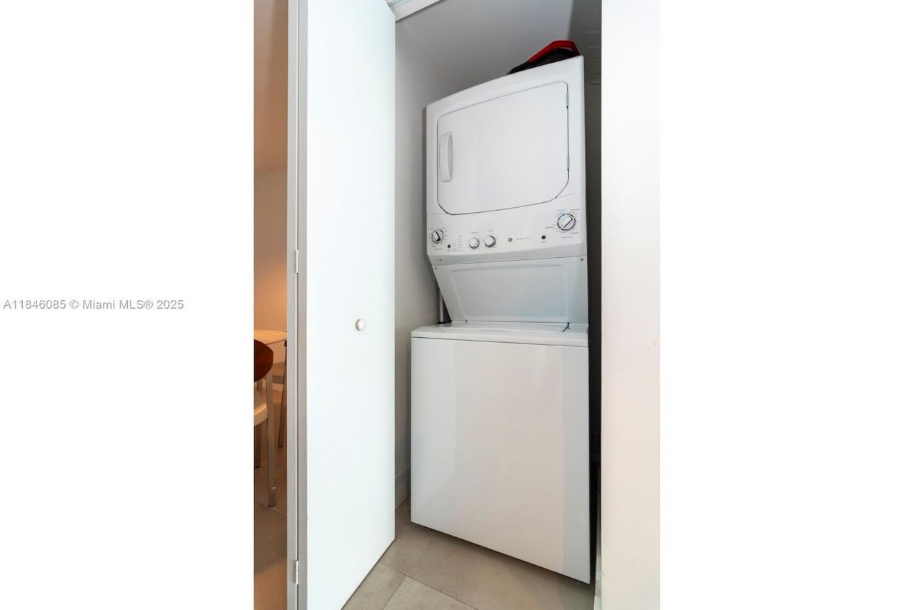 650 NE 32nd St, Unit 4206, Miami, FL 33137 Photo