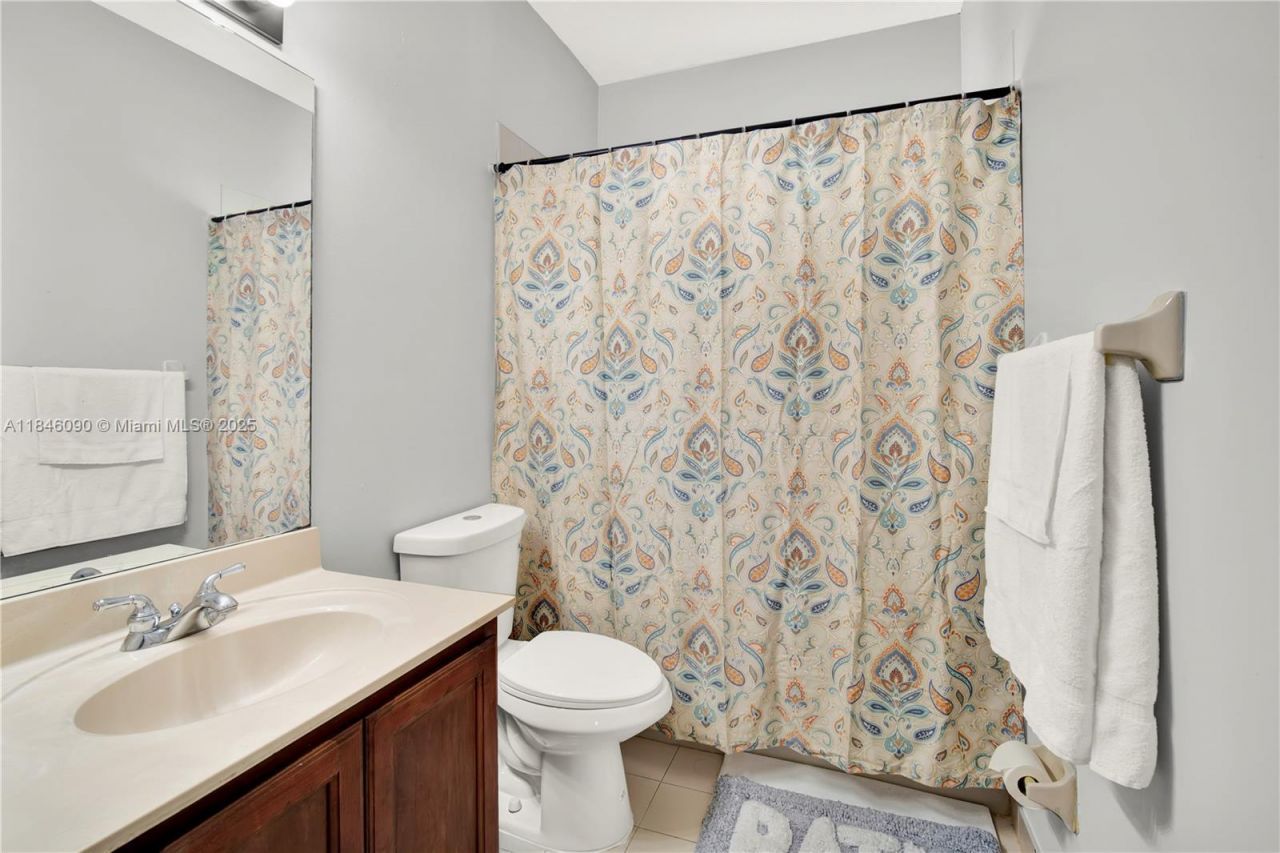 1081 NE 40th Rd, Homestead, FL 33033 Photo