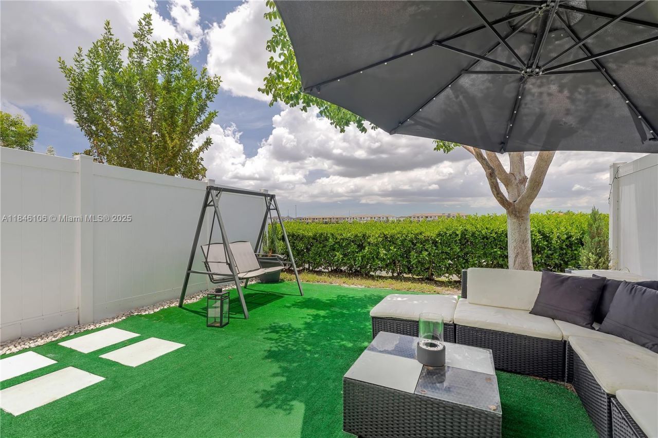 3416 W 114th Ter, Hialeah, FL 33018 Photo