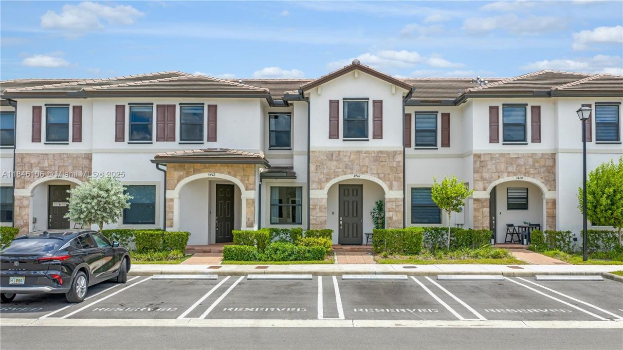 3416 W 114th Ter, Hialeah, FL 33018 Photo