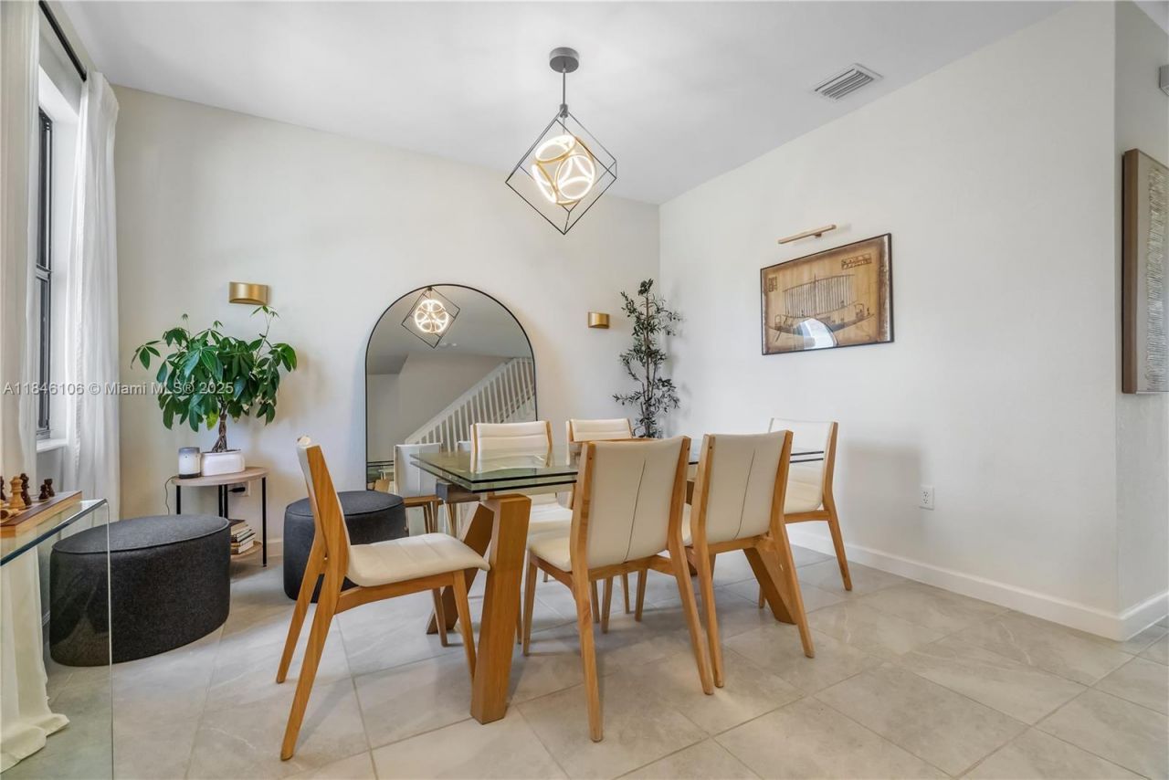 3416 W 114th Ter, Hialeah, FL 33018 Photo