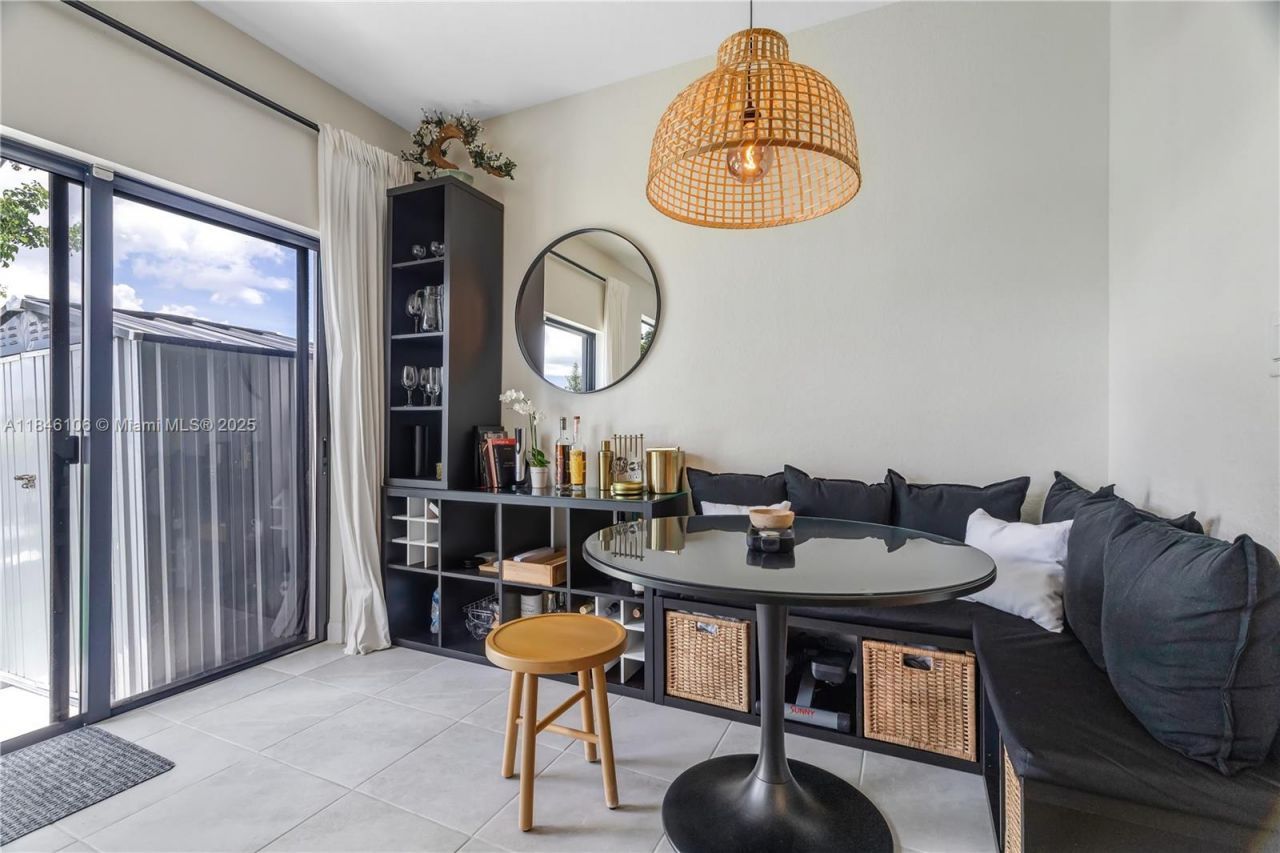 3416 W 114th Ter, Hialeah, FL 33018 Photo