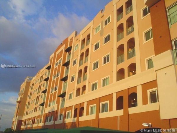 2280 SW 32nd Ave, Unit 611, Miami, FL 33145