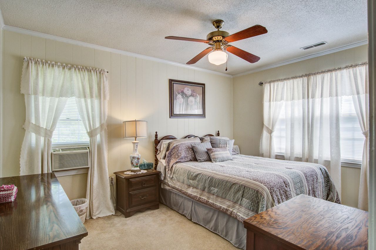 8899 Salamander Road Photo 20