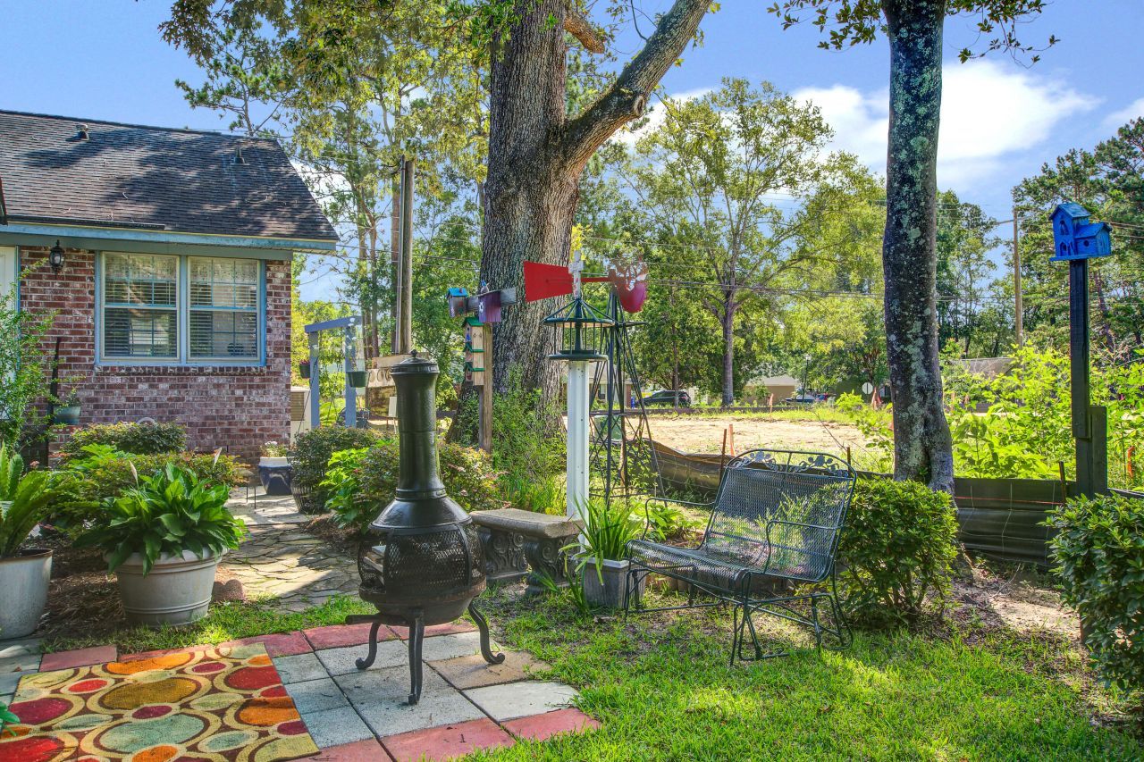 8899 Salamander Road Photo 25