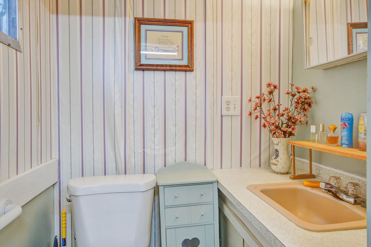 8899 Salamander Road Photo 33