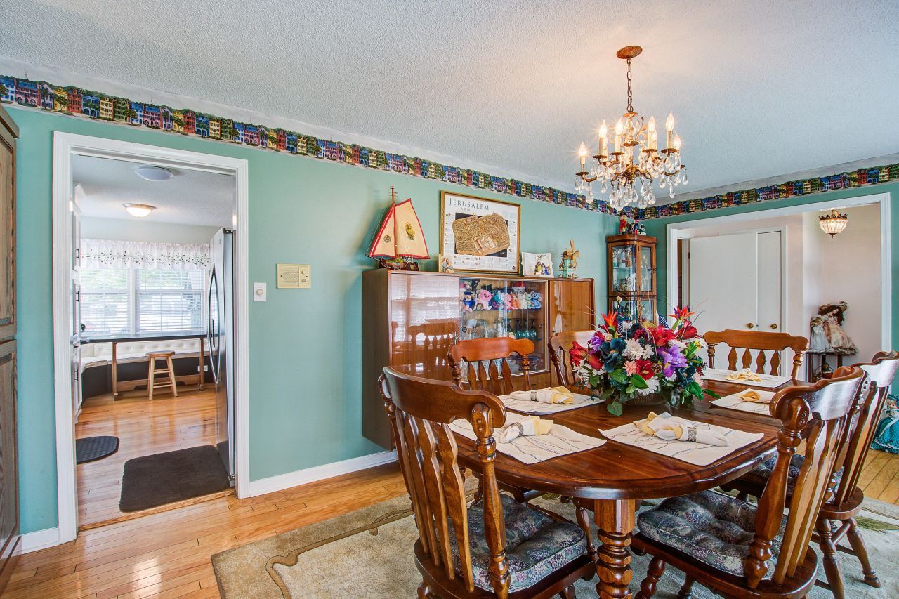 8899 Salamander Road Photo 8