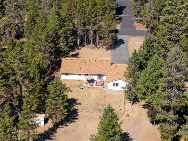 52466 Lost Ponderosa Road, La Pine, OR 97739
