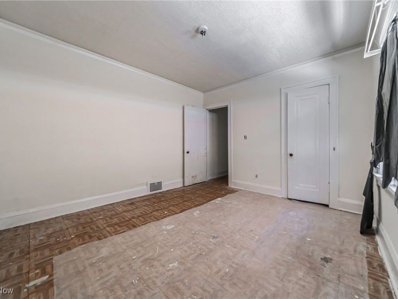 742 Linn Drive, Cleveland, OH 44108 Photo 13