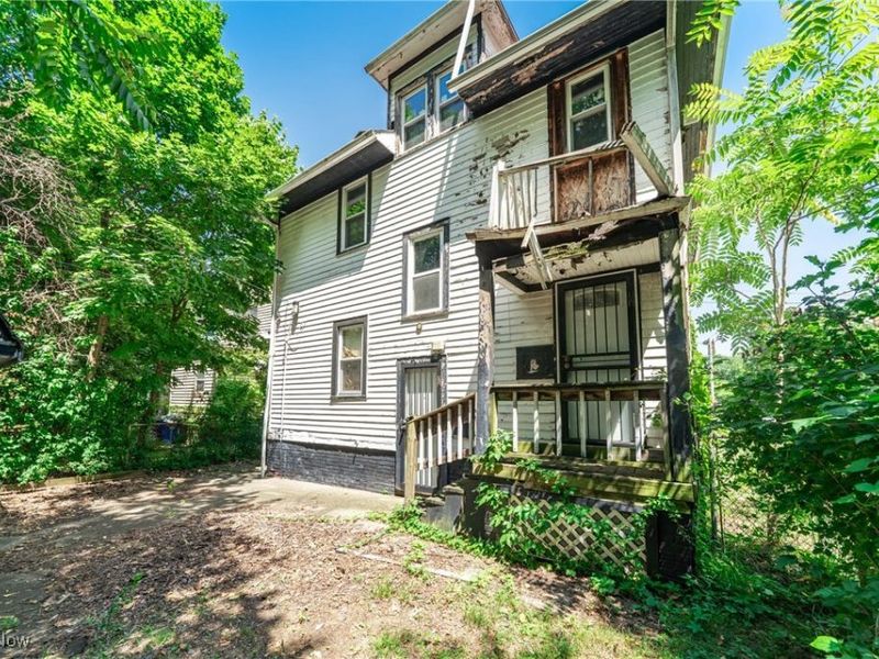 742 Linn Drive, Cleveland, OH 44108 Photo 36