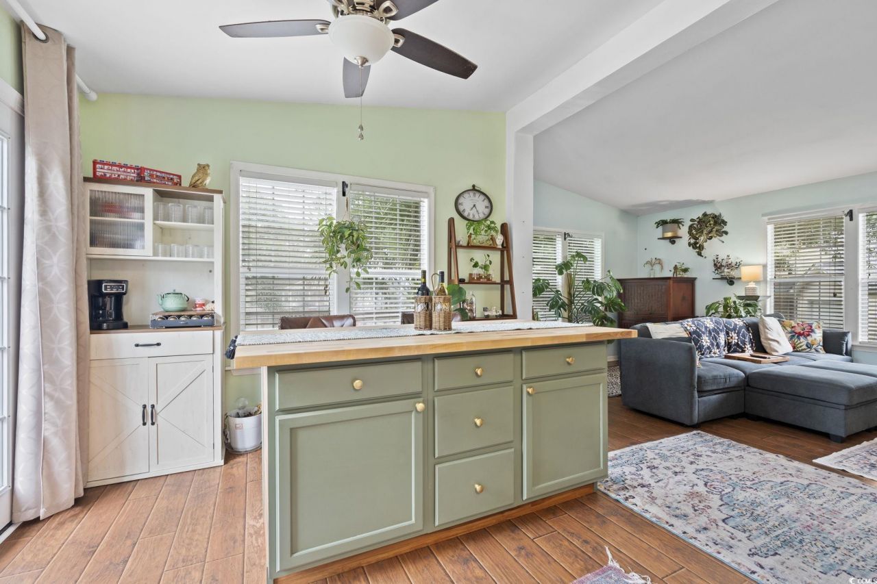 809 Marlin Ct. Photo 8