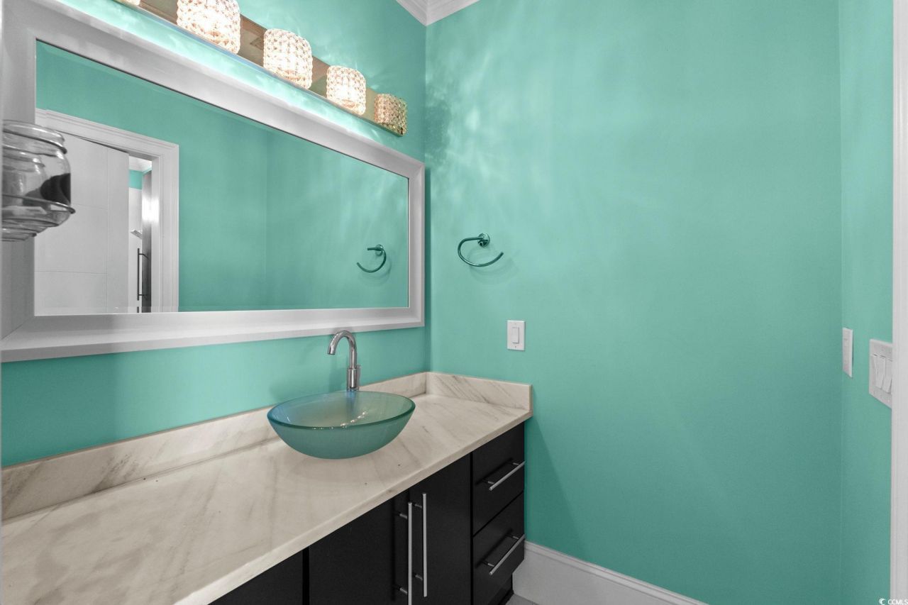 3788 Waterford Dr. Photo 31