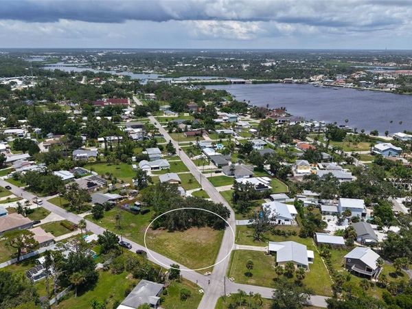513 PINE ROAD, NOKOMIS, FL 34275
