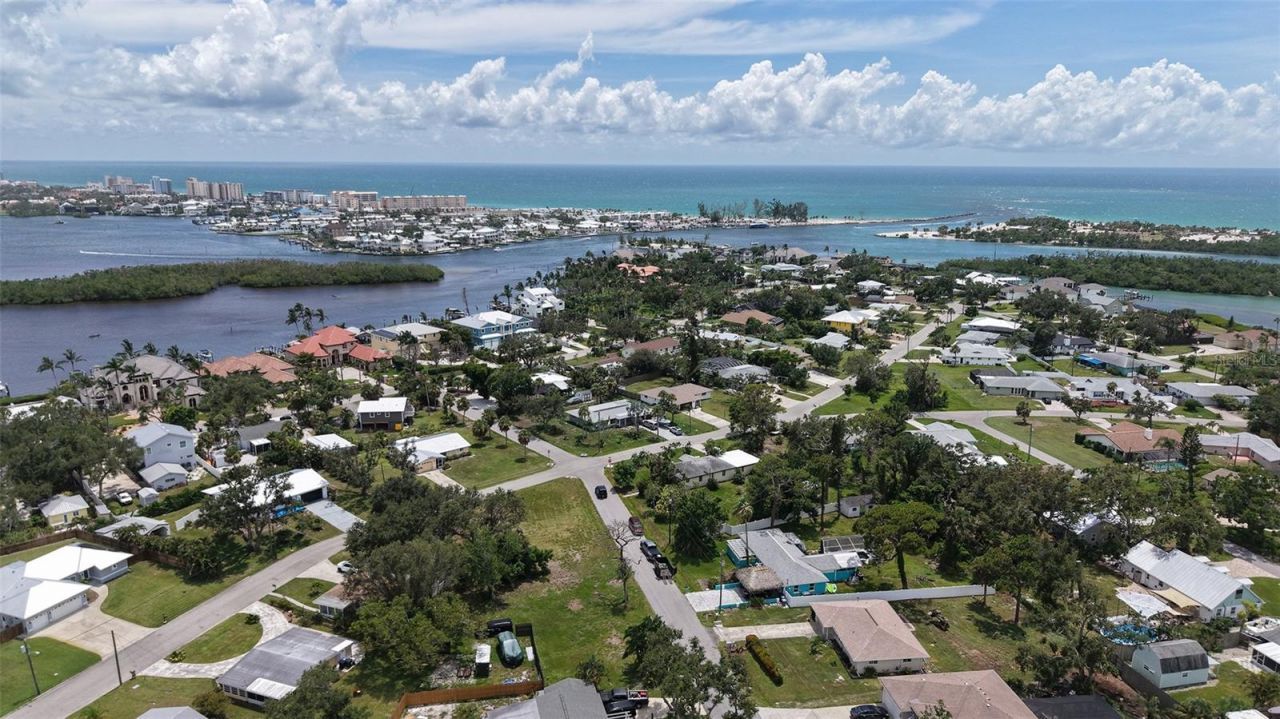 513 Pine Road, Nokomis, FL 34275 Photo