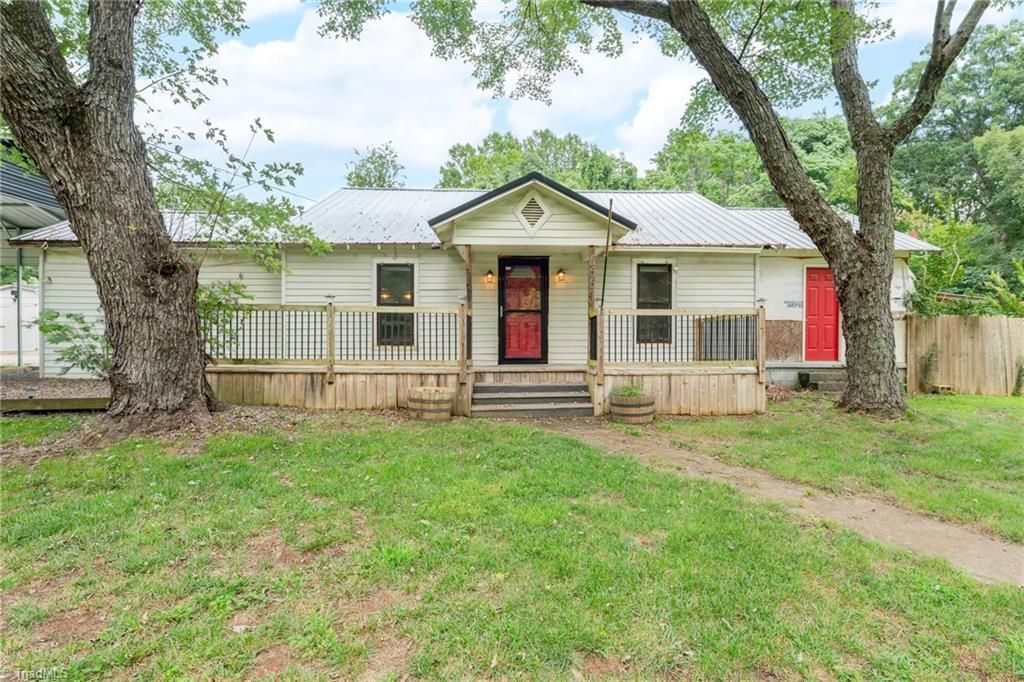 6667 Doral Drive, Tobaccoville, NC 27050 Main Photo