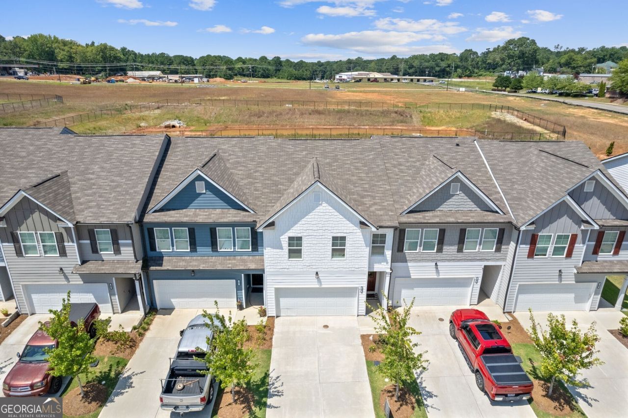 60 Huntley Trace, Hoschton, GA 30548 Main Photo