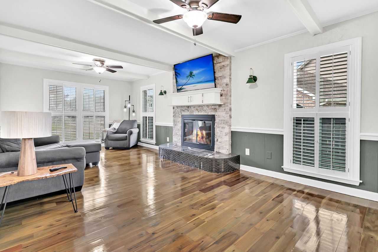 4326 Waterview Circle Photo 14