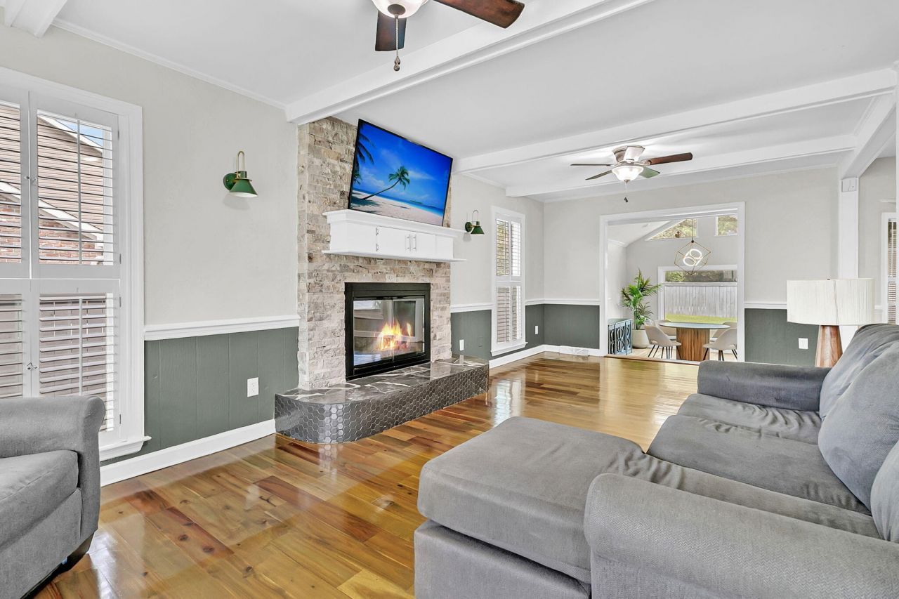 4326 Waterview Circle Photo 16