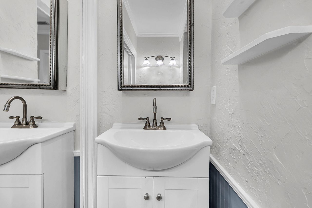 4326 Waterview Circle Photo 25