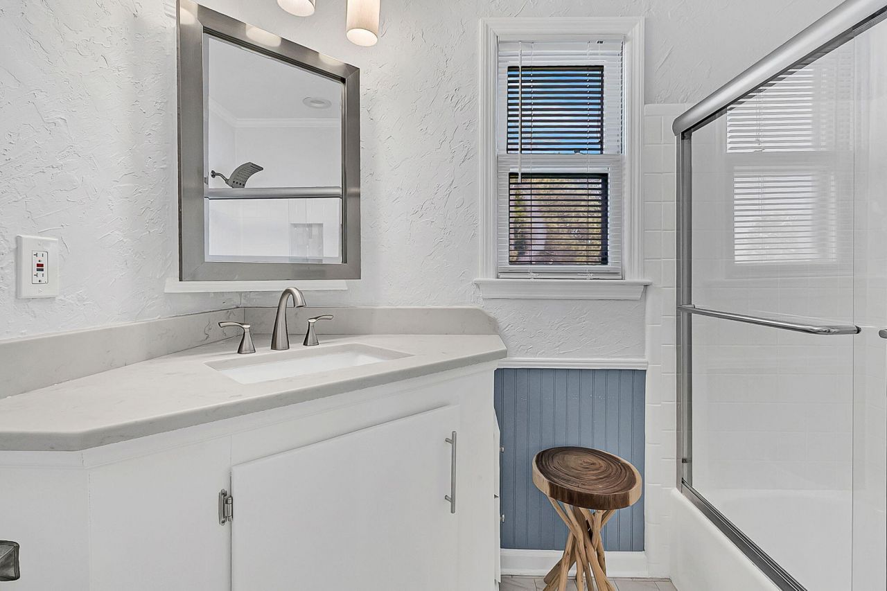 4326 Waterview Circle Photo 27