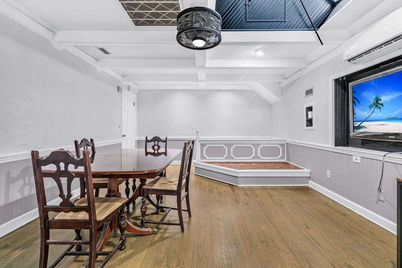 4326 Waterview Circle Photo 32