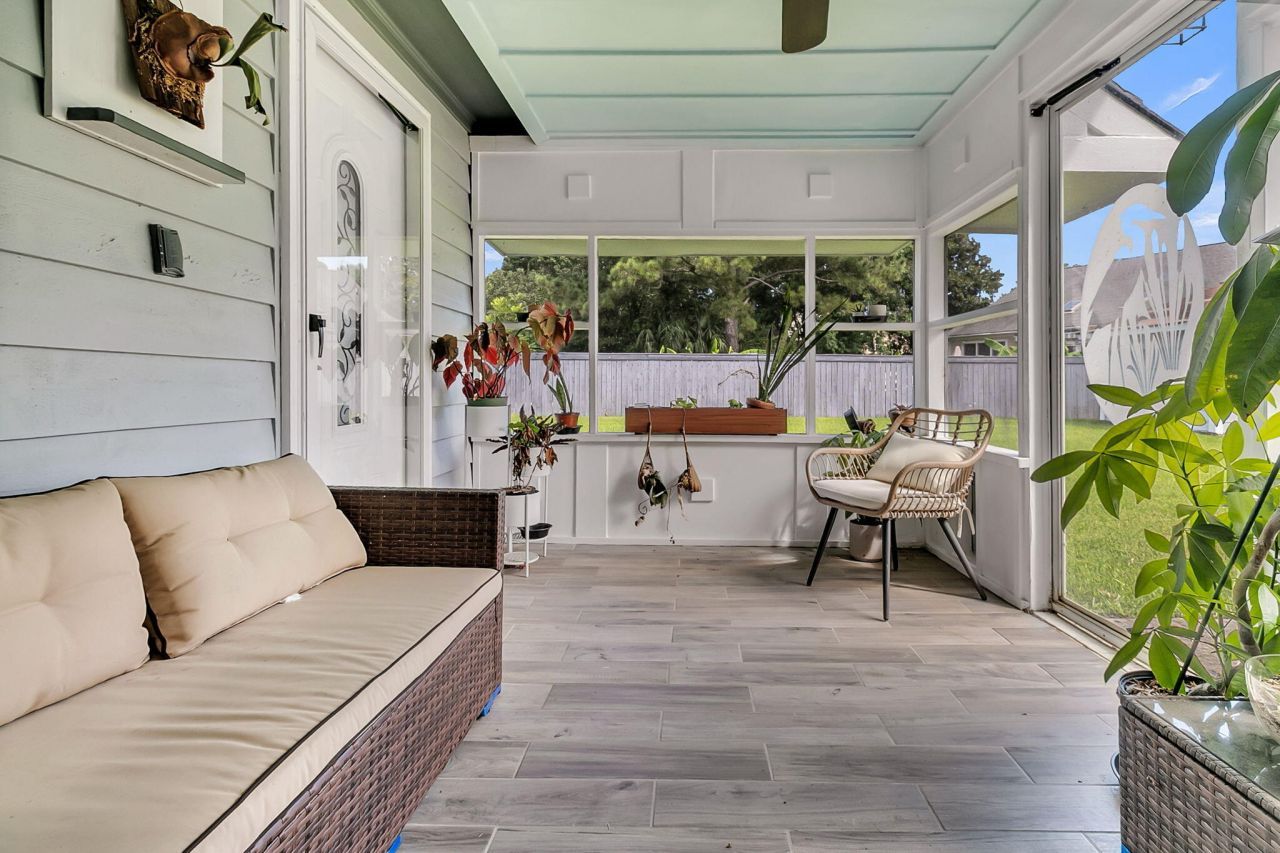 4326 Waterview Circle Photo 34