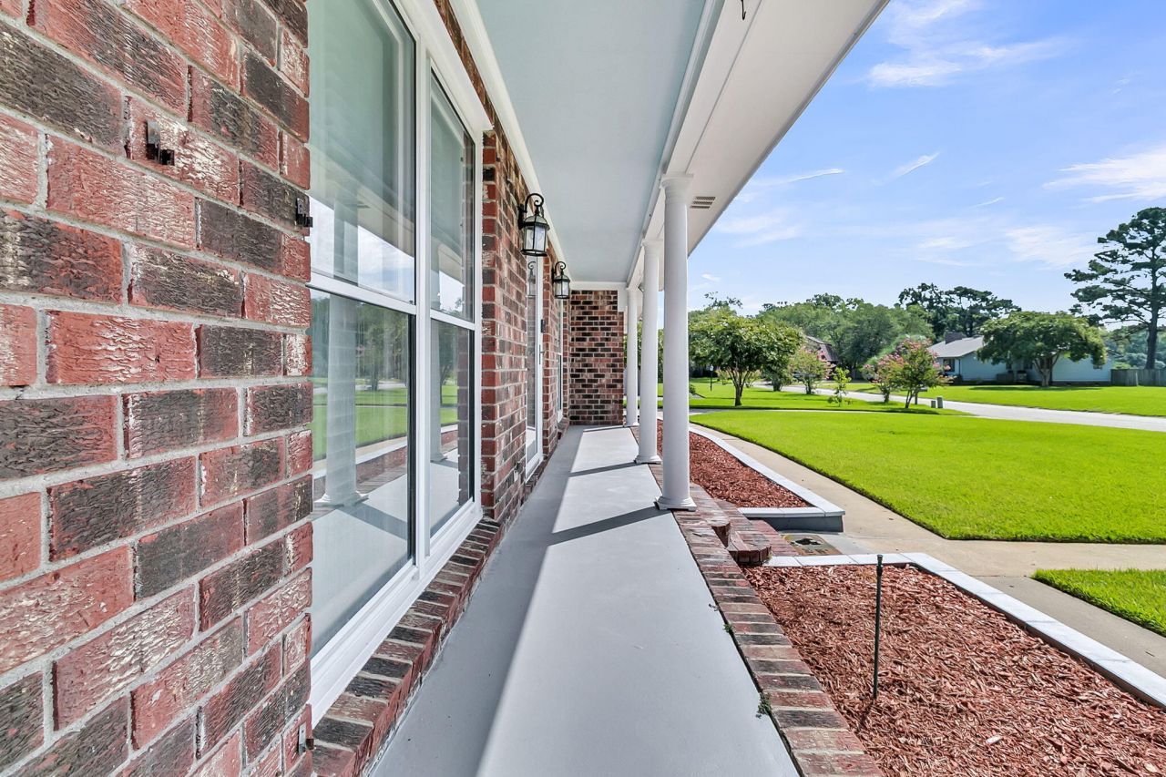 4326 Waterview Circle Photo 4