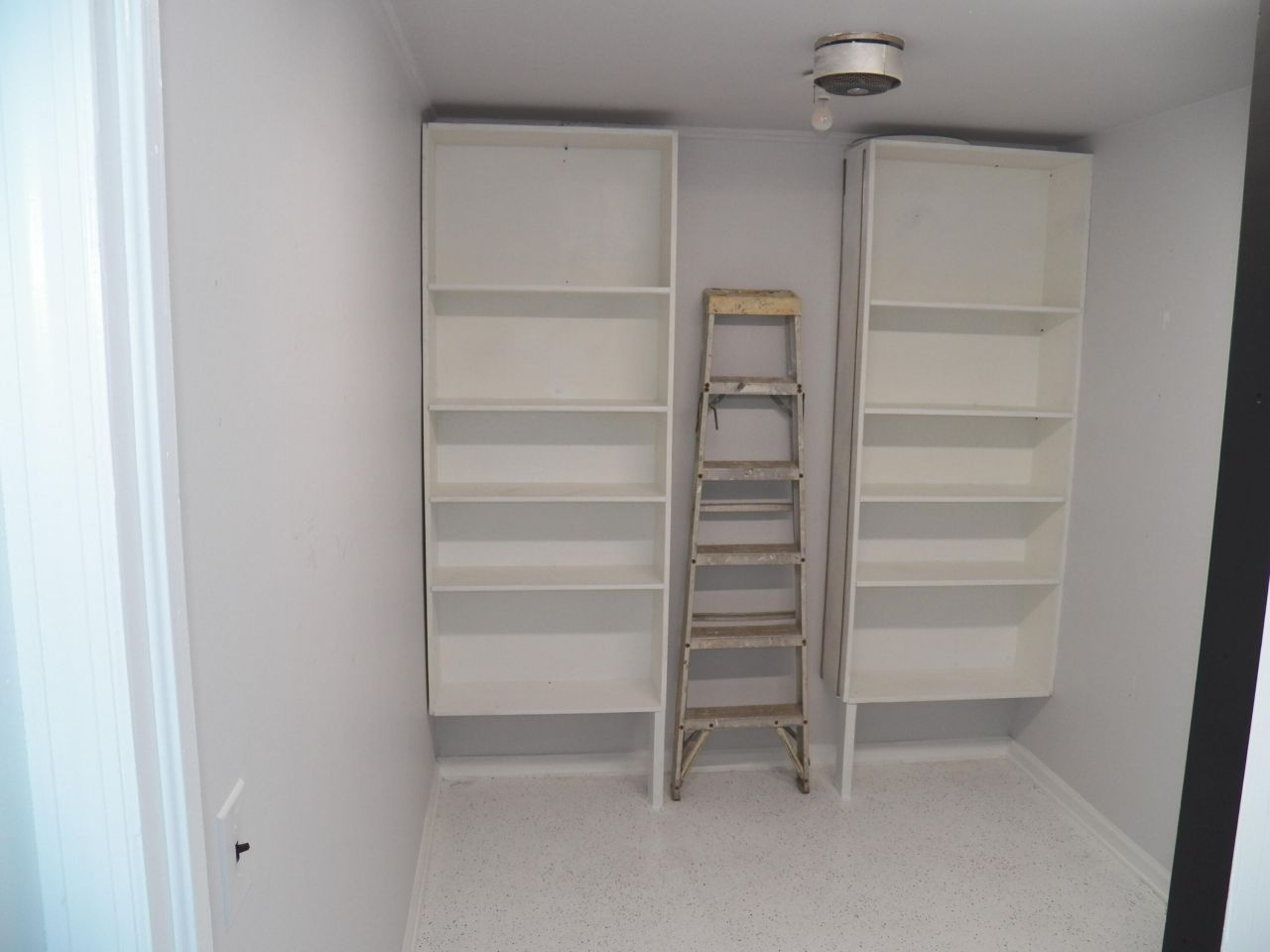 4326 Waterview Circle Photo 49