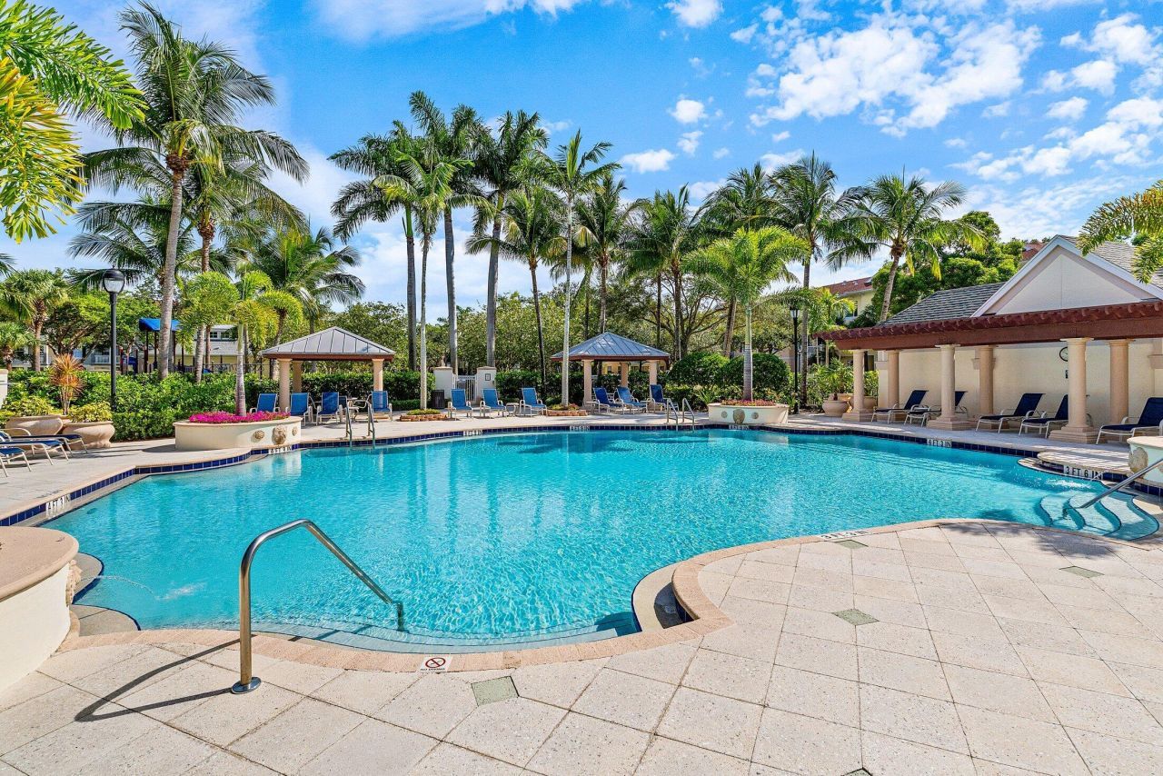 255 Murcia Drive, Unit 209, Jupiter, FL 33458 Photo