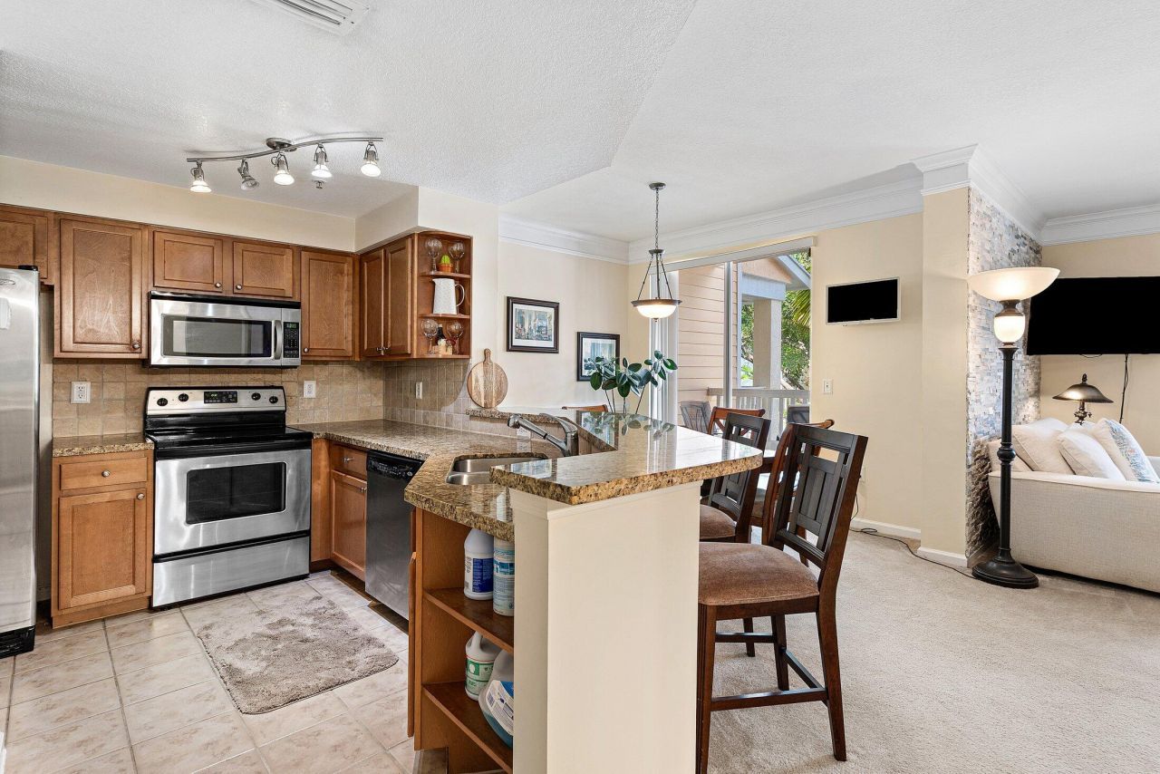 255 Murcia Drive, Unit 209, Jupiter, FL 33458 Photo