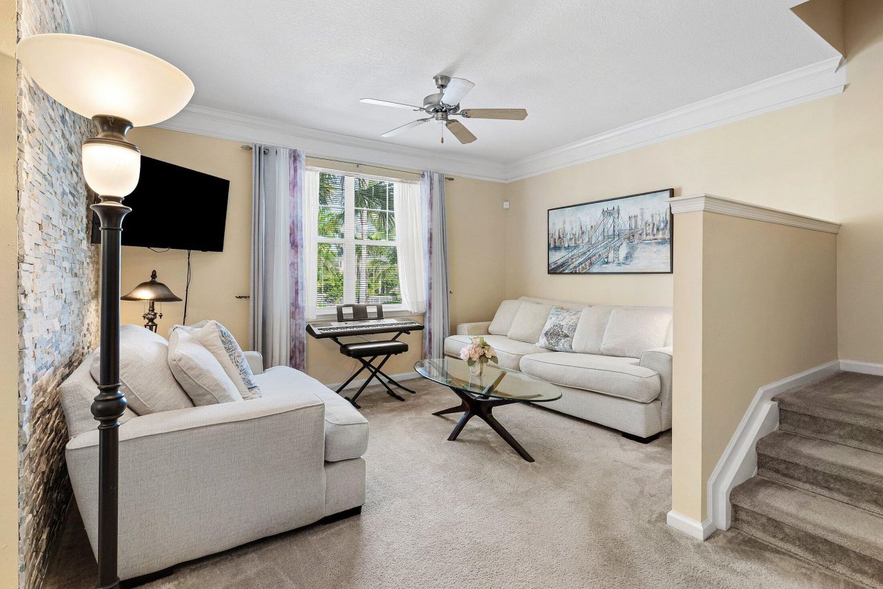 255 Murcia Drive, Unit 209, Jupiter, FL 33458 Photo