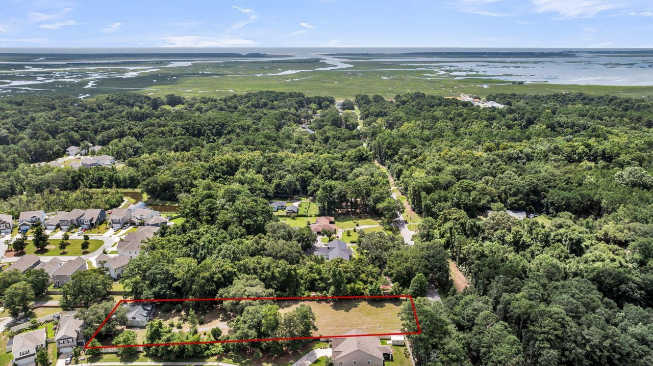 1046 Bee Hive Road Photo 10