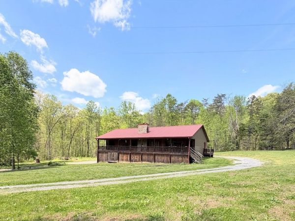 1617 Bull Run Rd, Luttrell, TN 37779