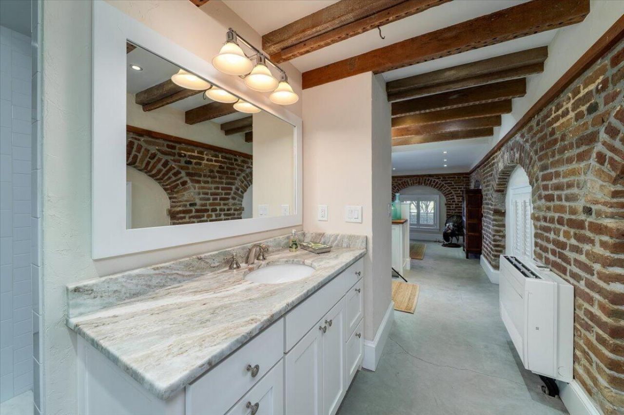 8488 Middleton Point Lane Photo 53