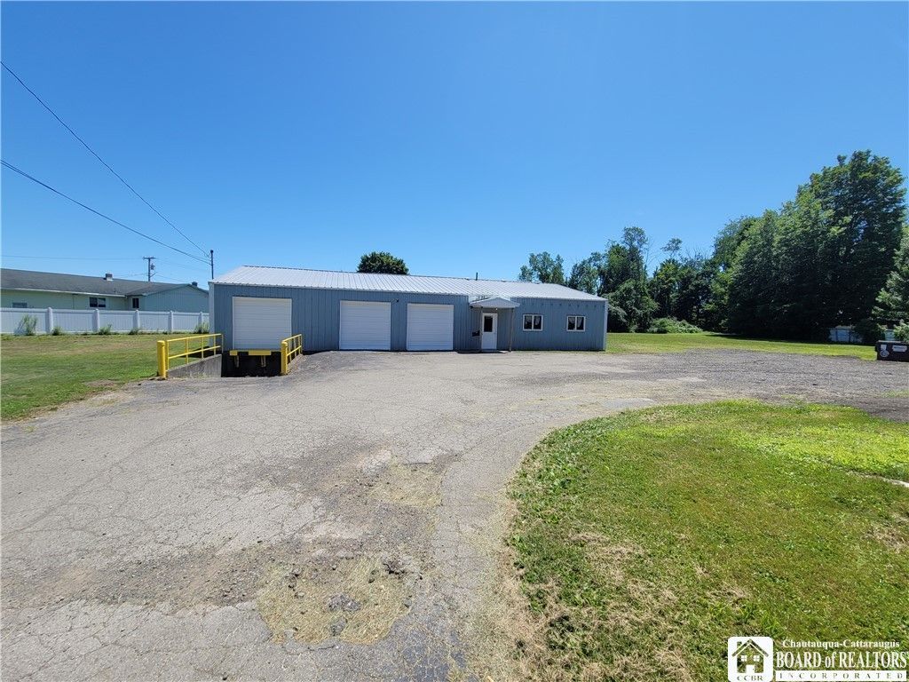 360 E Elmwood Avenue, Falconer, NY 14733 Main Photo