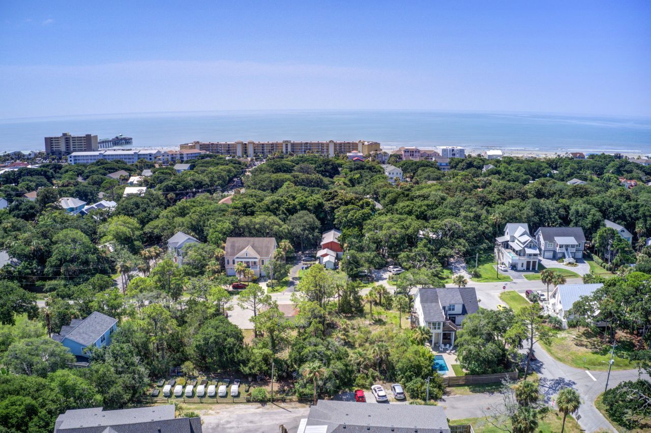 208 W Indian Avenue Photo 4