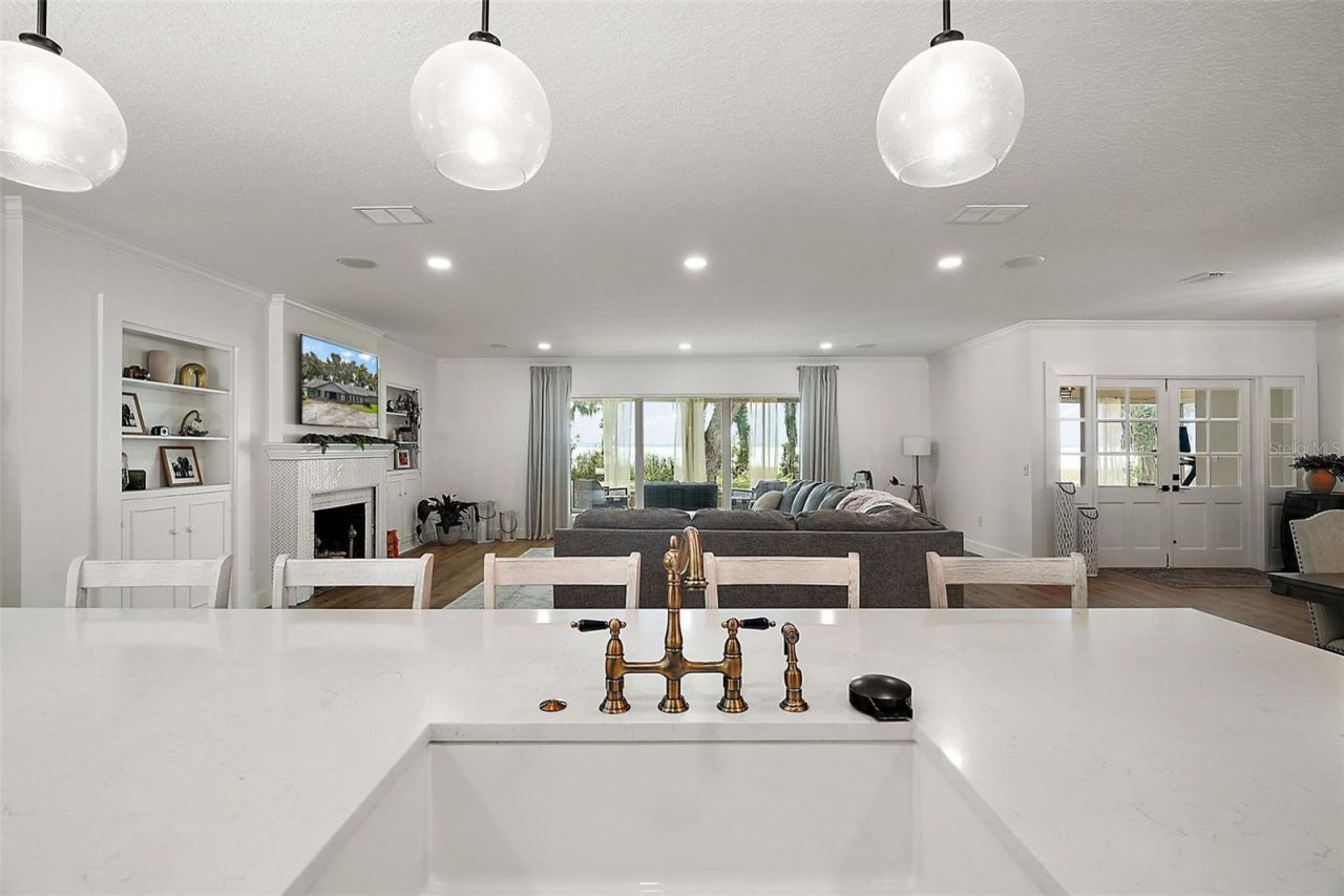 3020 Indian Trail, Eustis, FL 32726 Photo