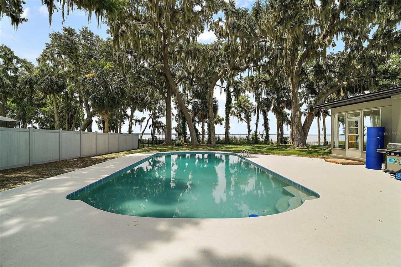 3020 Indian Trail, Eustis, FL 32726 Photo