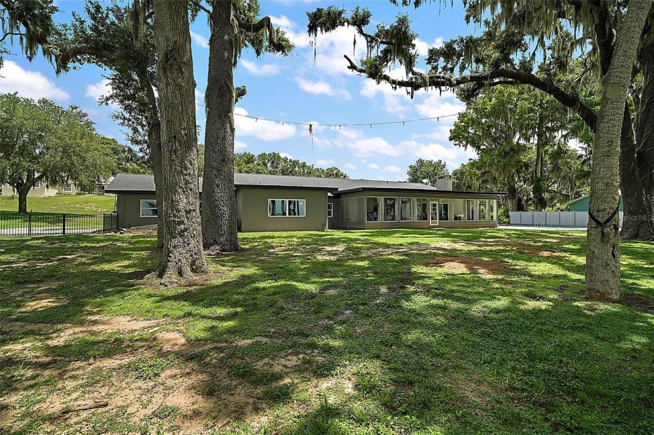 3020 Indian Trail, Eustis, FL 32726 Photo