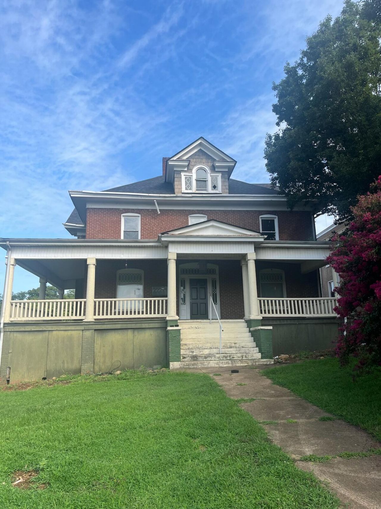 813 13th St Sw, Unit & 821, Roanoke, VA 24016 Main Photo