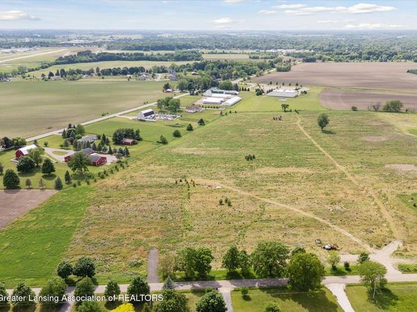 318 Ives Road, Mason, MI 48854