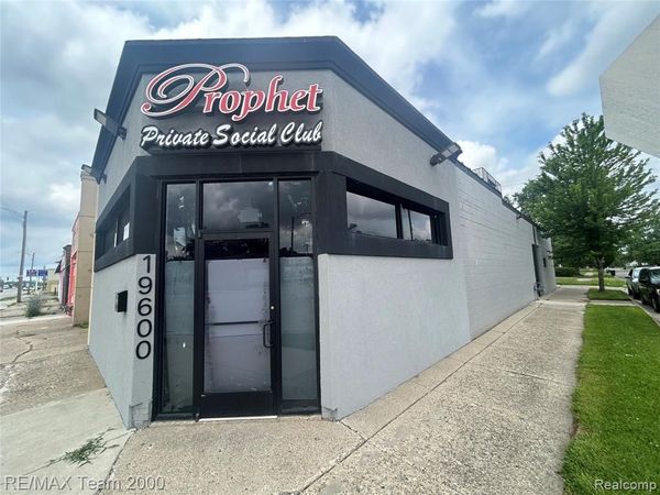 19600 Joy Road, Detroit, MI 48228