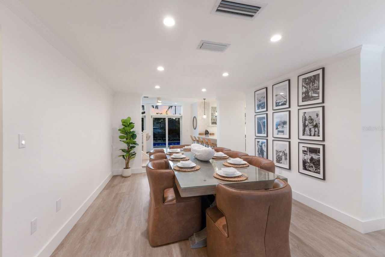 212 Oak Avenue, Anna Maria, FL 34216 Photo