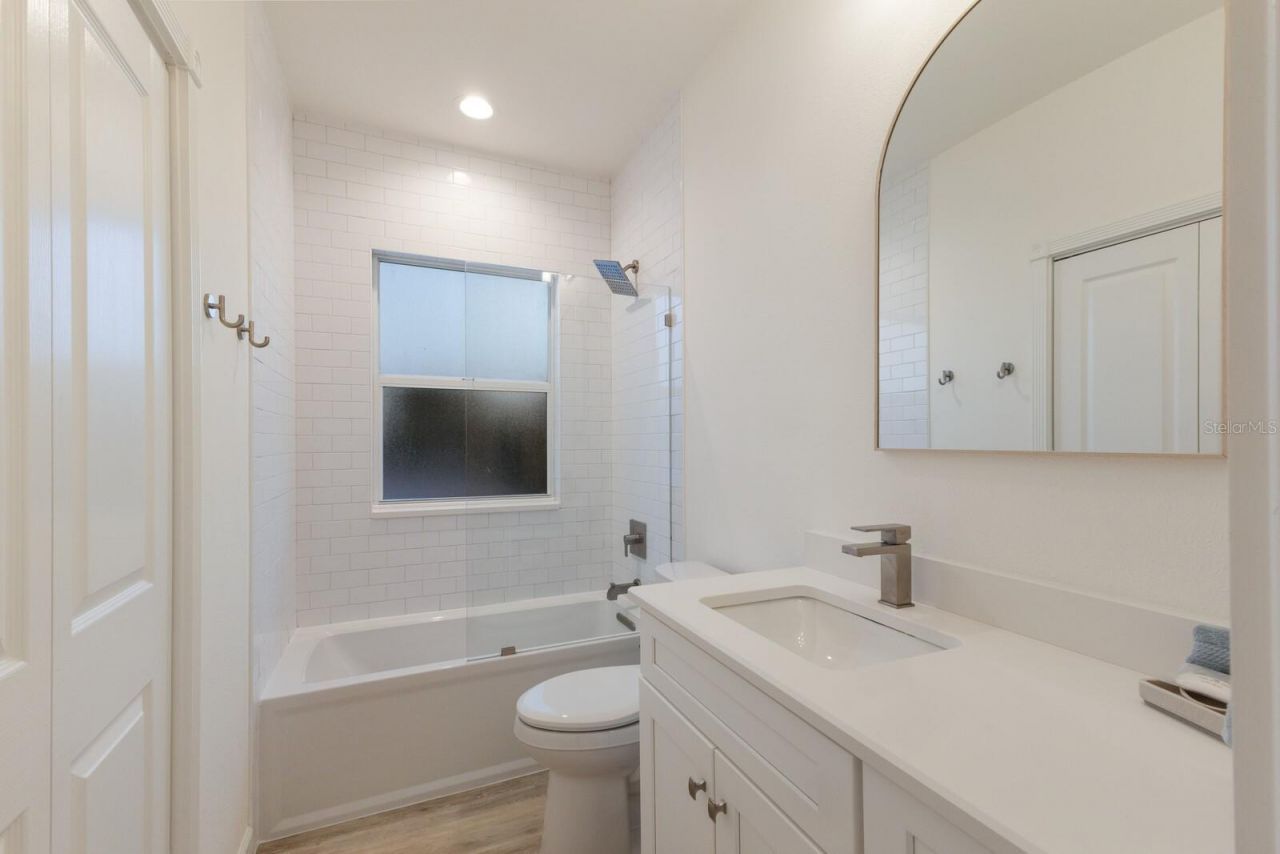 212 Oak Avenue, Anna Maria, FL 34216 Photo