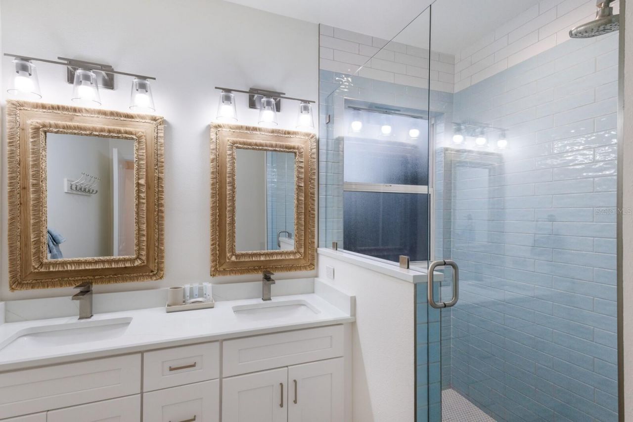 212 Oak Avenue, Anna Maria, FL 34216 Photo