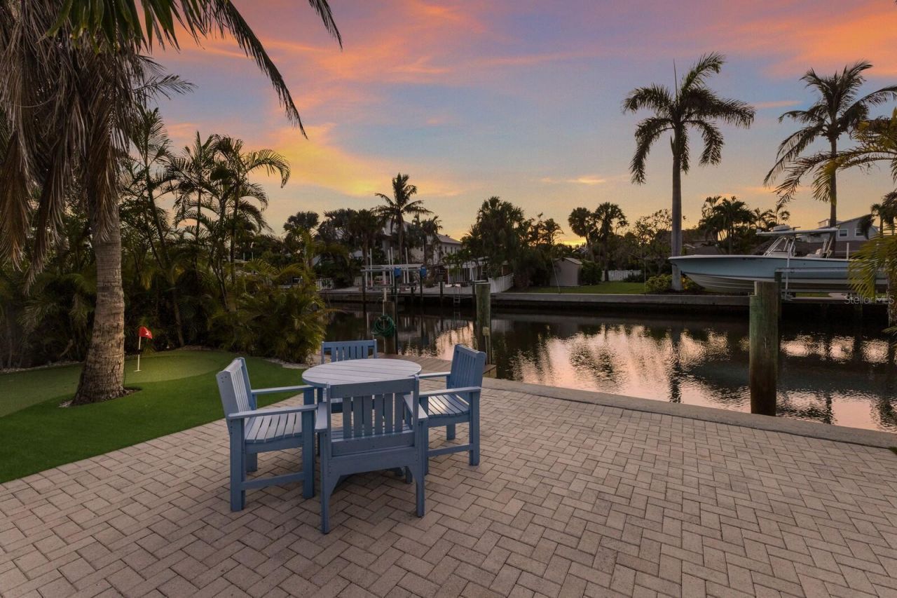 212 Oak Avenue, Anna Maria, FL 34216 Photo