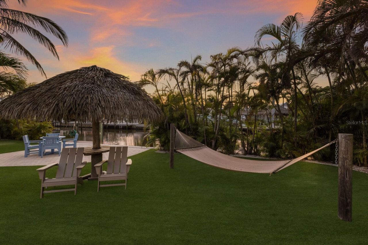 212 Oak Avenue, Anna Maria, FL 34216 Photo